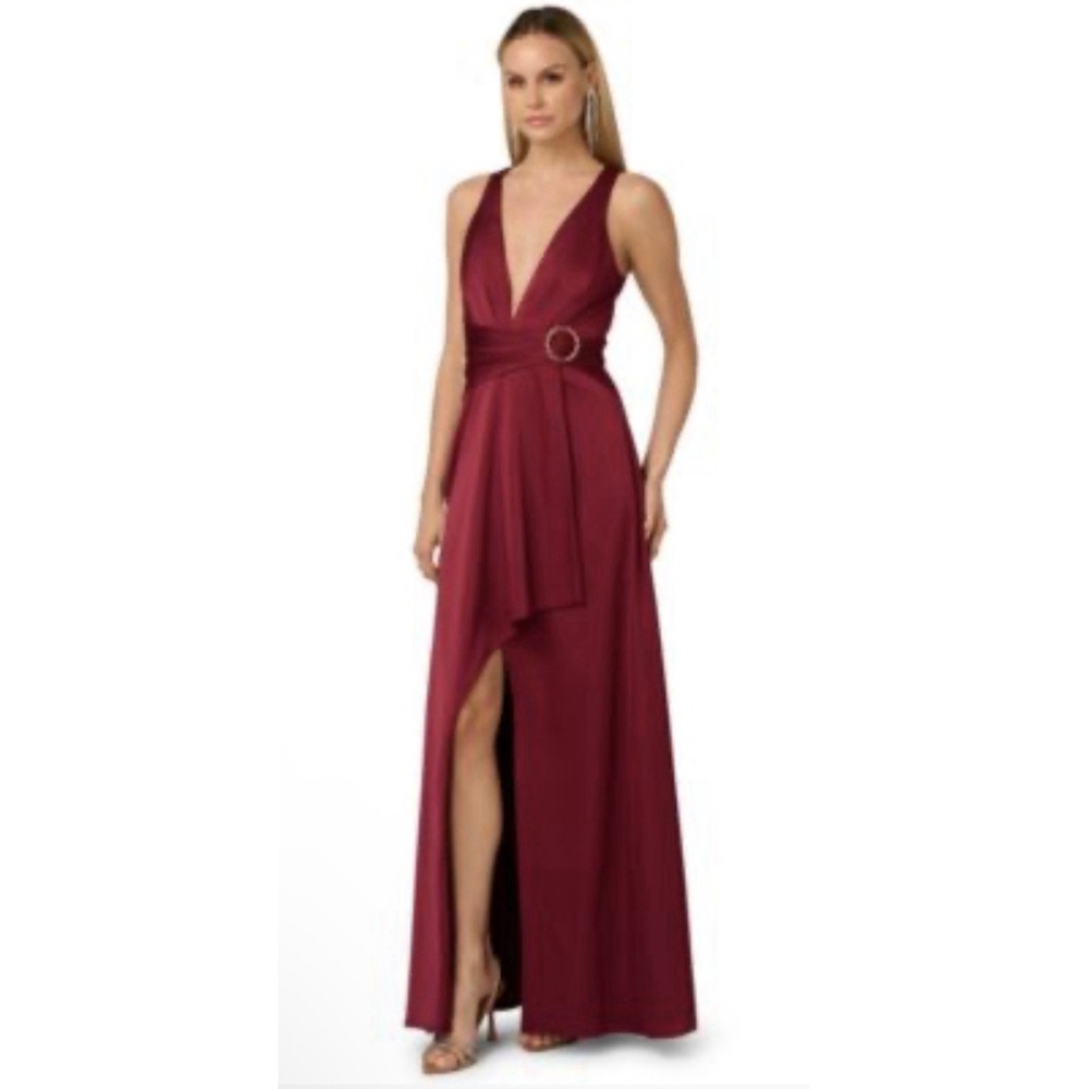 Adrianna Papell Crimson stretch satin plunge V-neck gown Size 14
